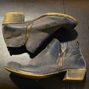 Jessica Cline 7.5 Women's Distressed Leather Ankle Boots - Zipper On Both Sides
